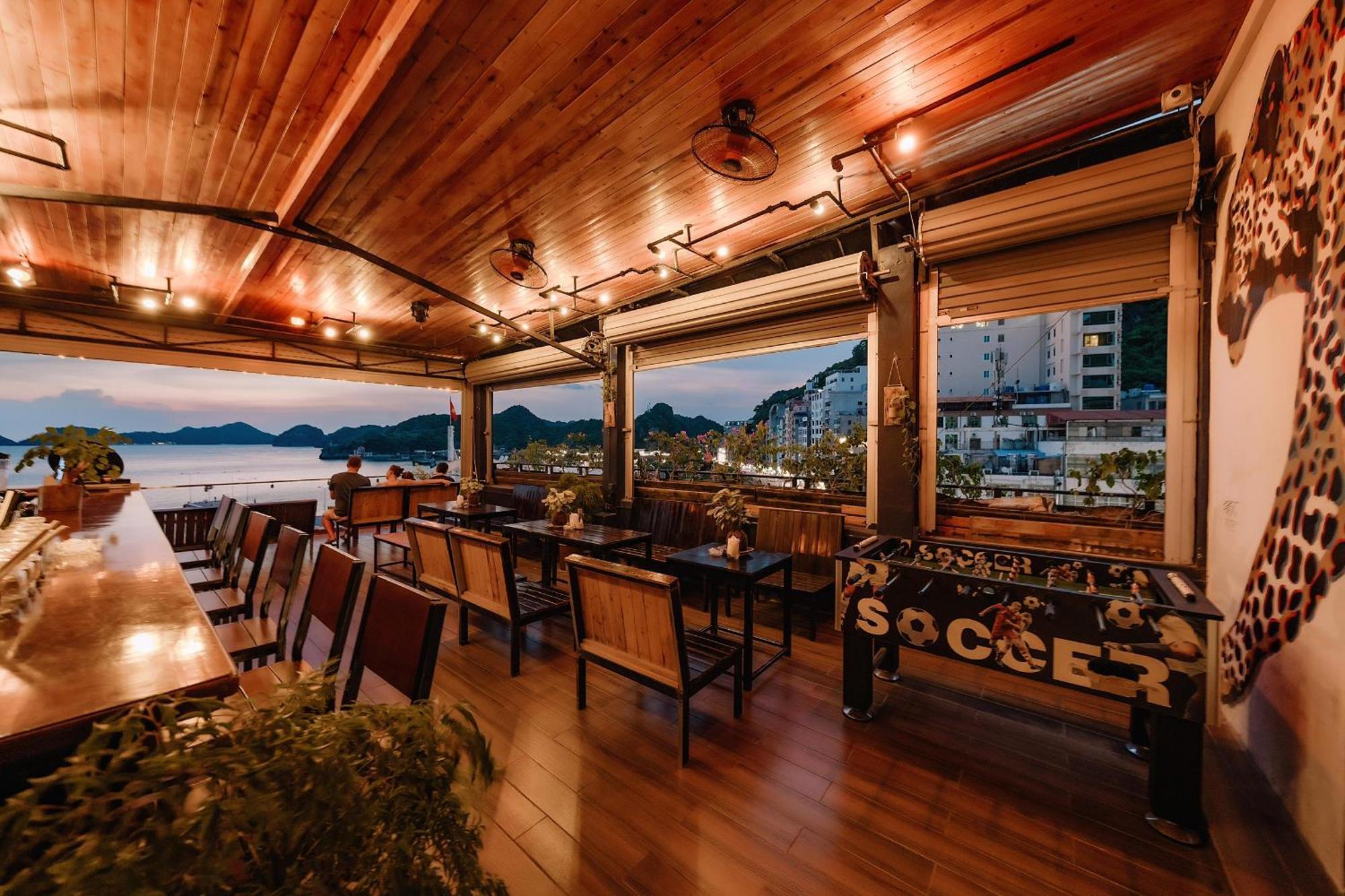 Catba Pod Hostel - Restaurant And Rooftop Bar Dong Khe Sau Екстериор снимка
